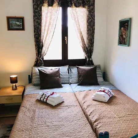 Casa Erika Malamuri アパート ブドーニ